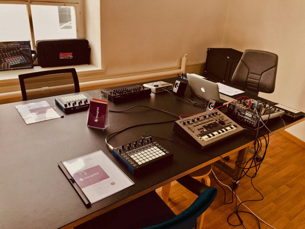 KlangbildREC Kurse: Kurse für Elektronische Musik buchen bei klangbildRECORDS Aarau.